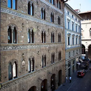 **** Hotel Pierre Italia